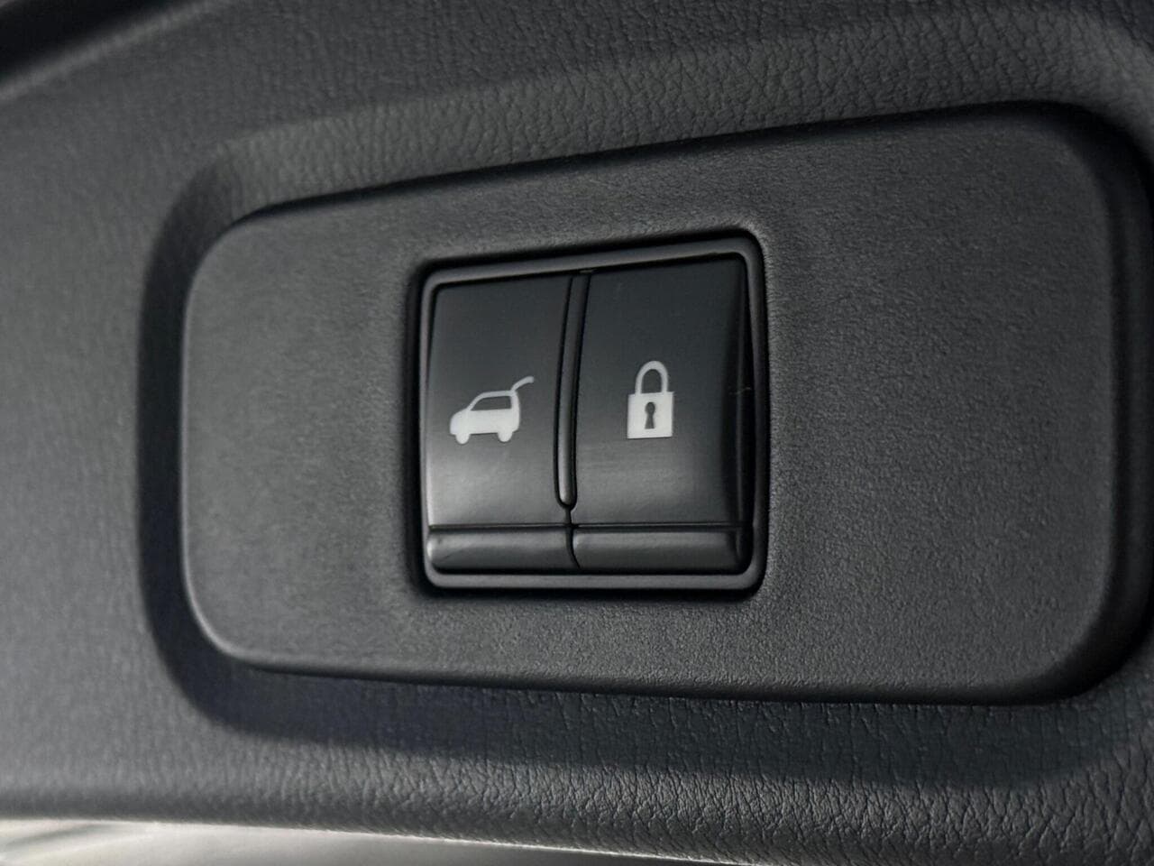 Nissan Qashqai thumbnail Misc Controls