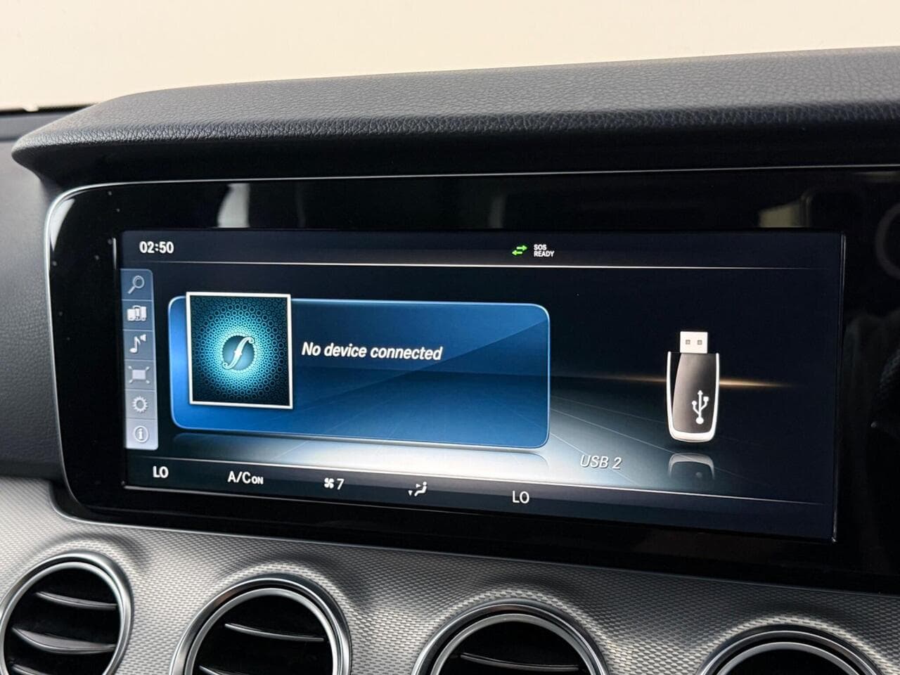 Mercedes-Benz E Class thumbnail Infotainment System