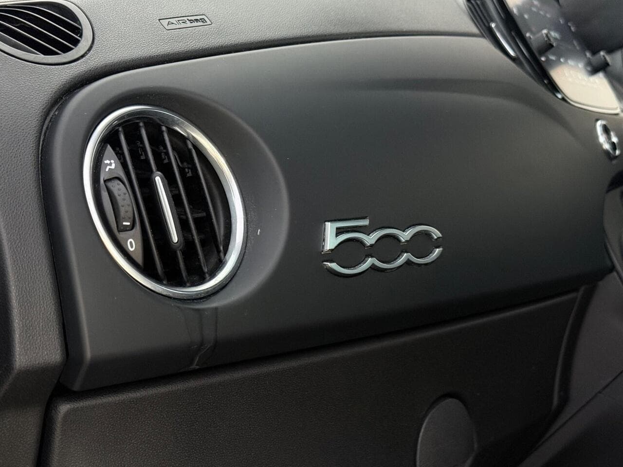 Abarth 595 thumbnail Misc Controls