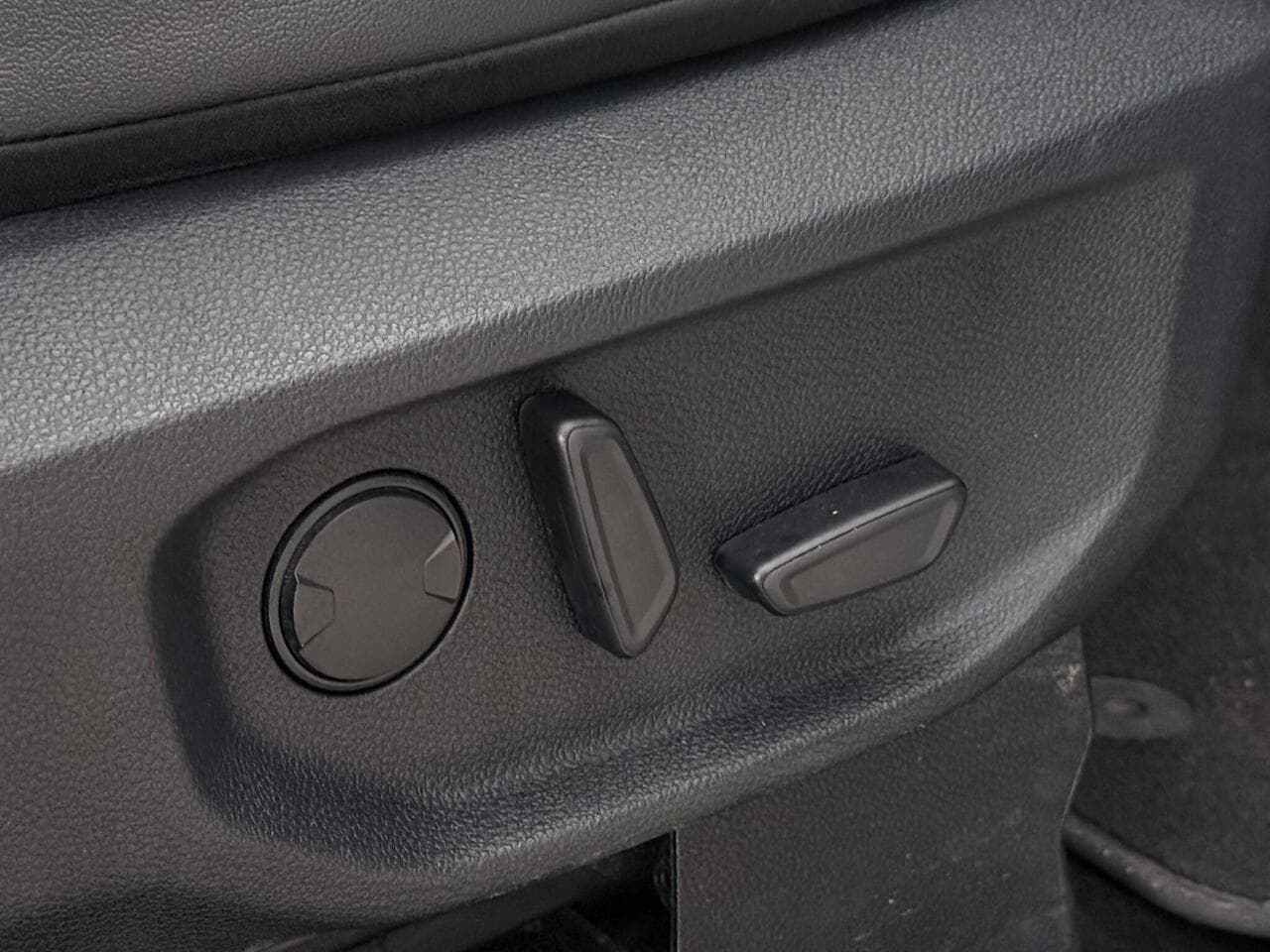 Ford Ranger thumbnail Misc Controls