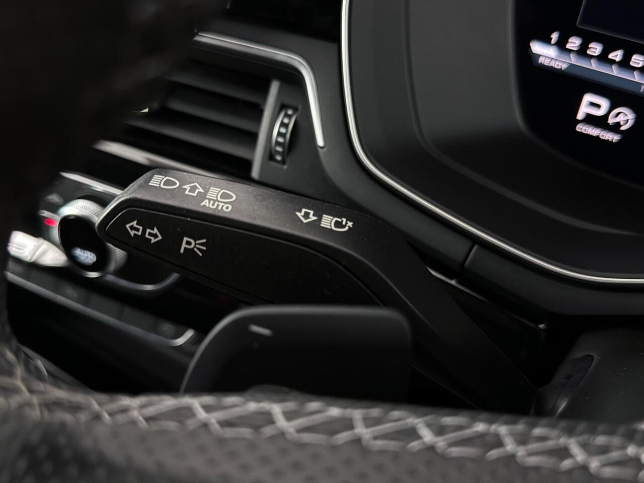 Audi A4 thumbnail Misc Controls