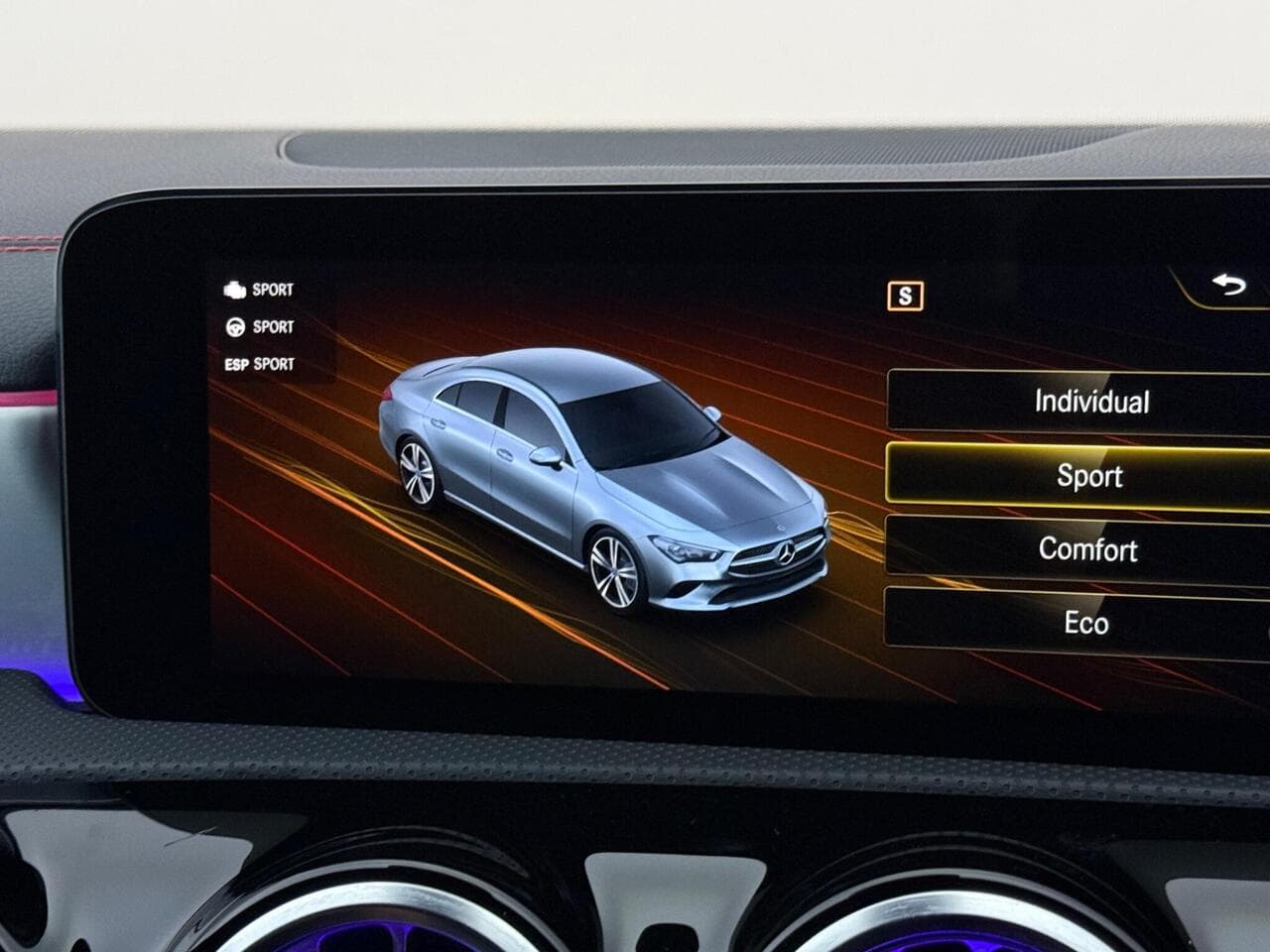 Mercedes-Benz CLA thumbnail Infotainment System