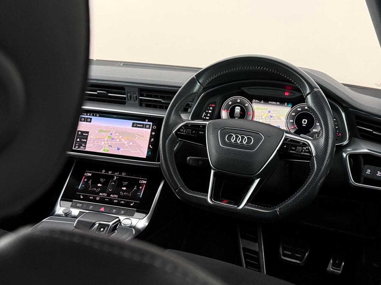 Audi A6 Avant thumbnail Interior Front