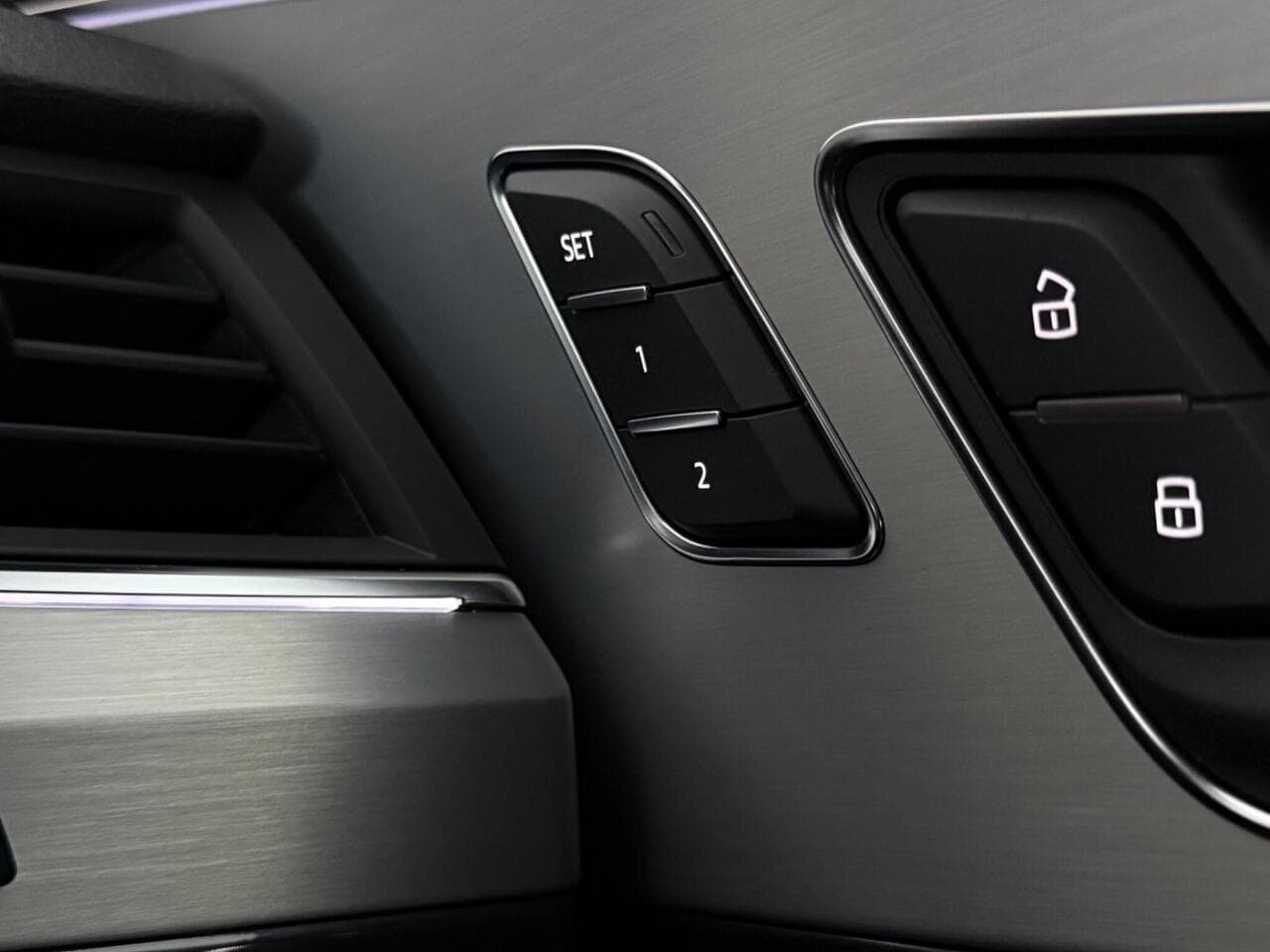 Audi Q7 thumbnail Misc Controls
