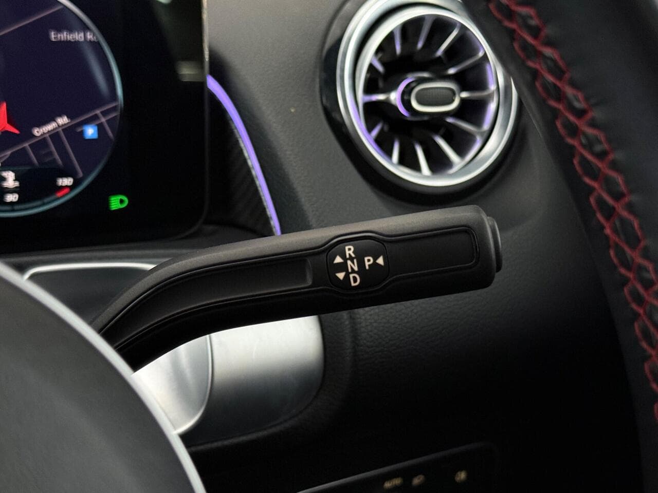 Mercedes-Benz GLB thumbnail Misc Controls