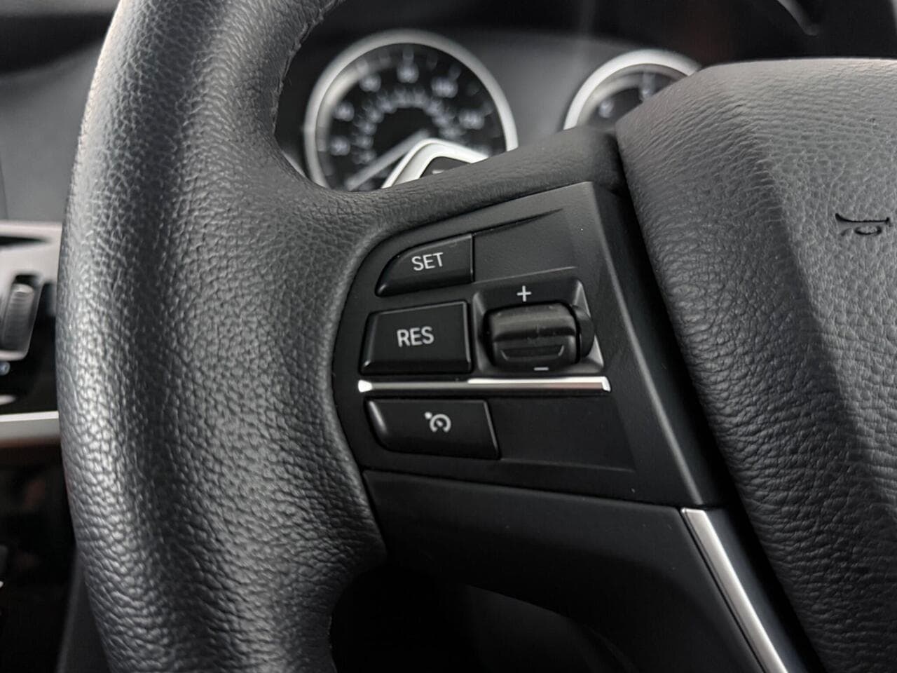 BMW X3 thumbnail Misc Controls