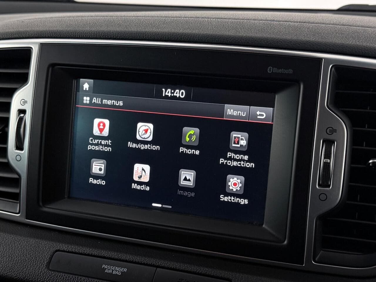 Kia Sportage thumbnail Infotainment System