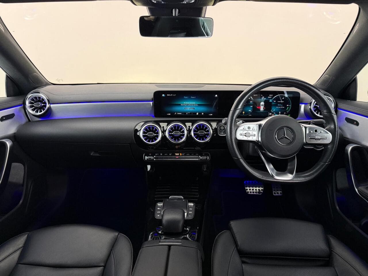 Mercedes-Benz CLA thumbnail Interior Front