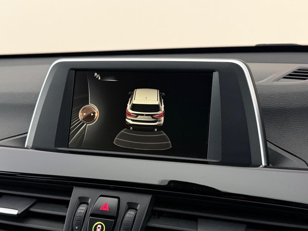 BMW X1 thumbnail Infotainment System