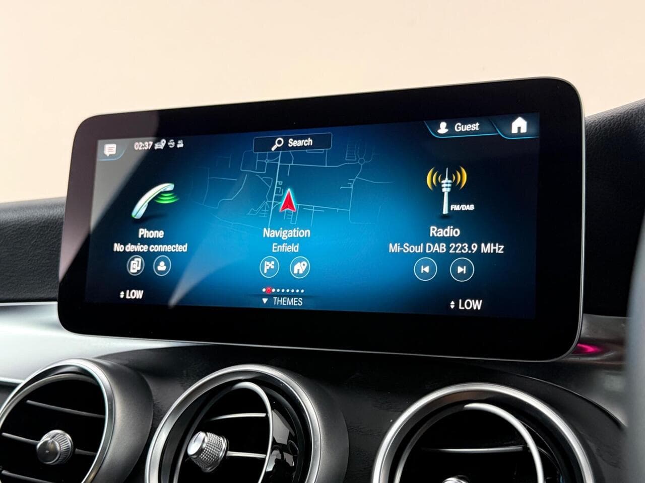 Mercedes-Benz GLC thumbnail Infotainment System
