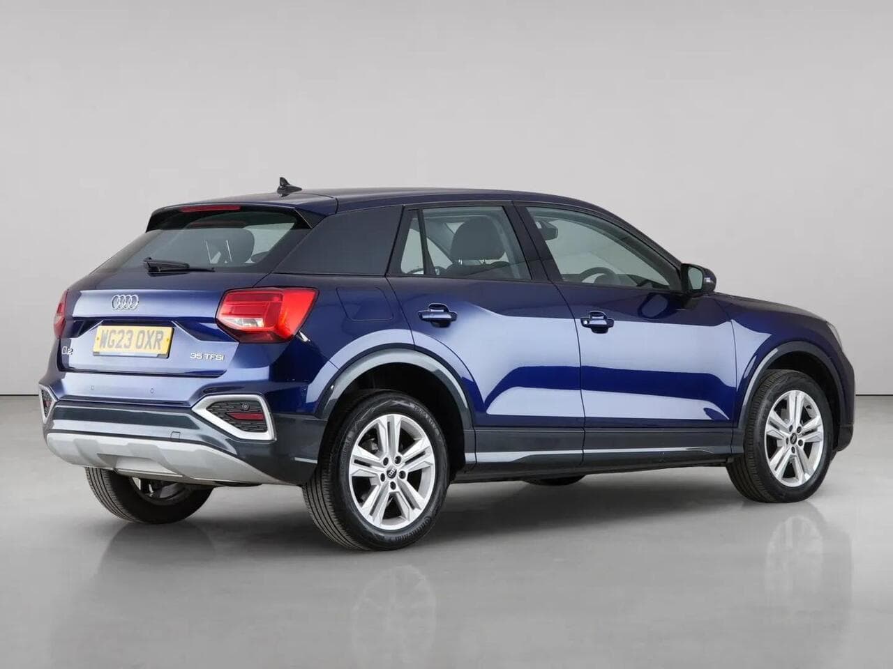 Audi Q2 thumbnail Rear Right