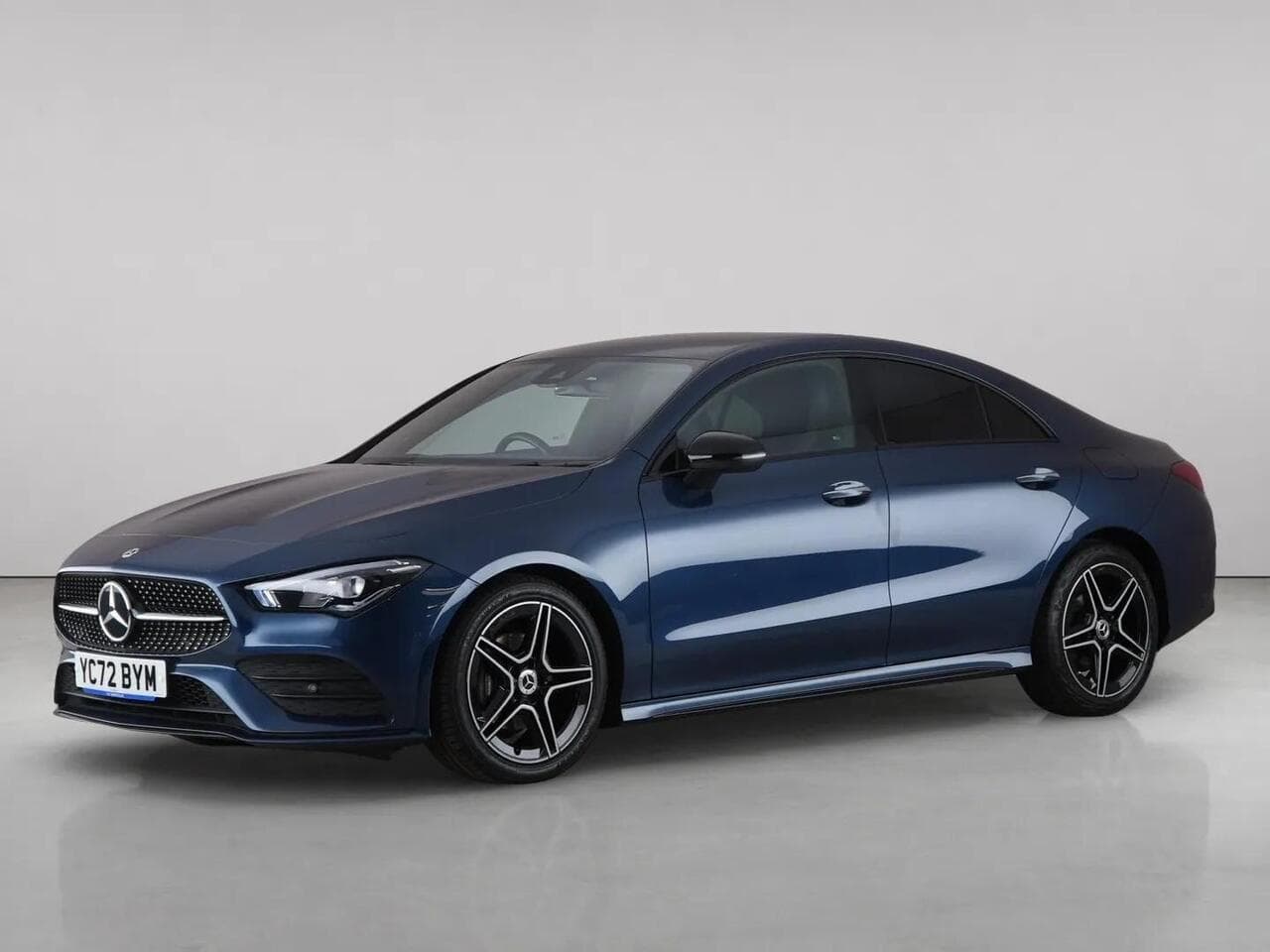 Mercedes-Benz CLA thumbnail Front Left