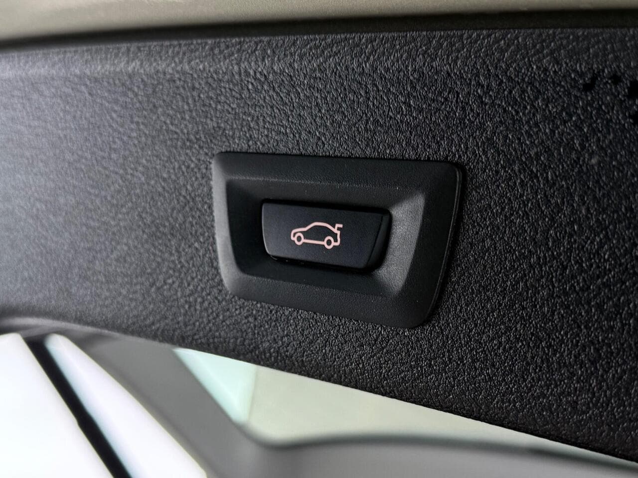 BMW X3 thumbnail Misc Controls