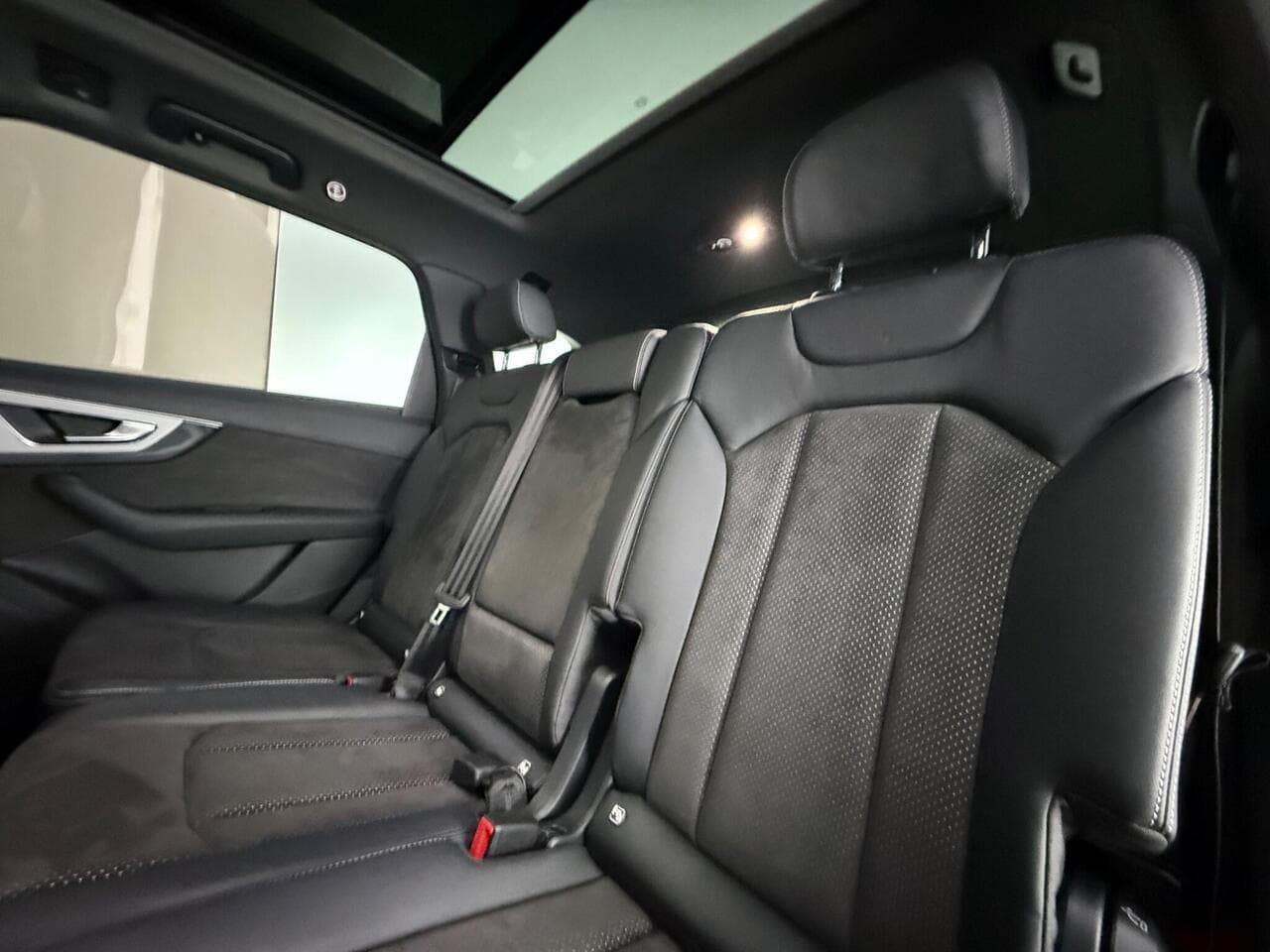 Audi Q7 thumbnail Inconclusive