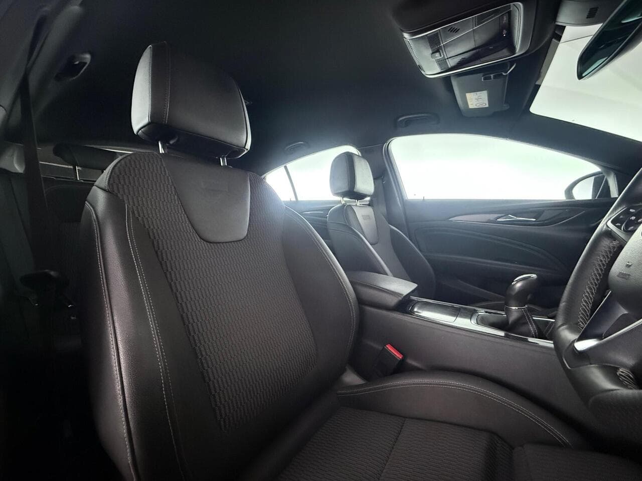 Vauxhall Insignia thumbnail Seat Driver