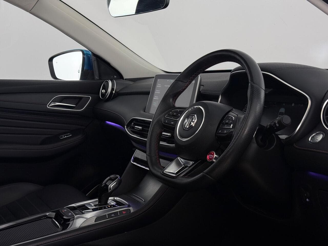 MG MG HS thumbnail Interior Front