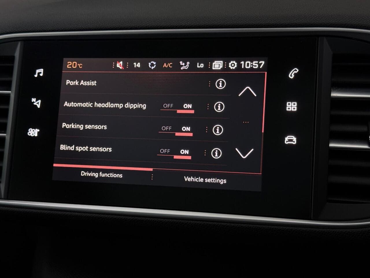 Peugeot 308 thumbnail Infotainment System