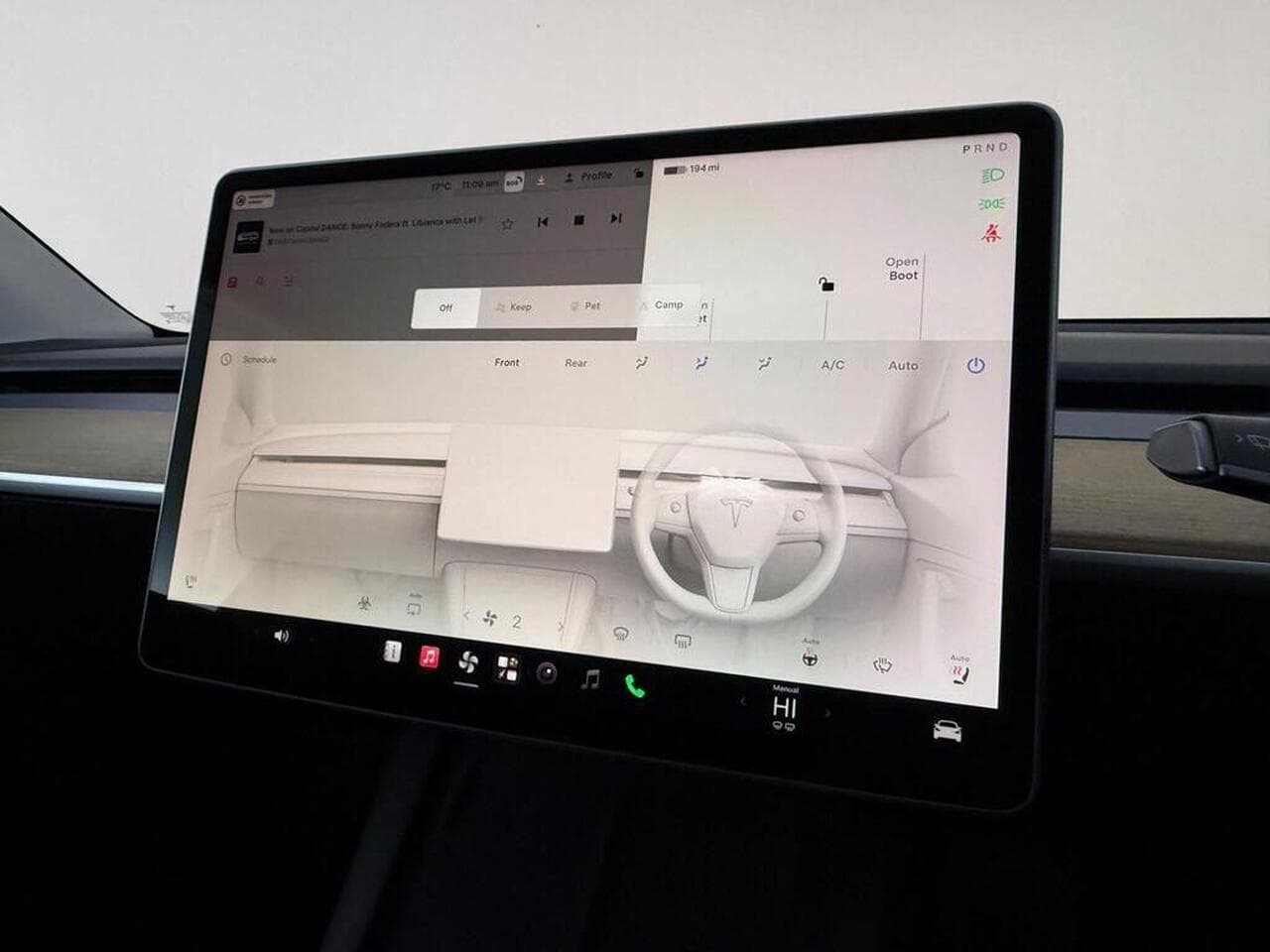 Tesla Model Y thumbnail Infotainment System