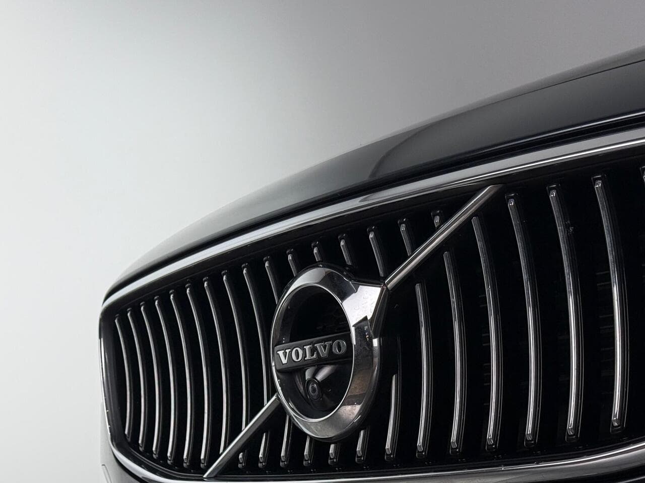 Volvo V90 thumbnail Badge Exterior