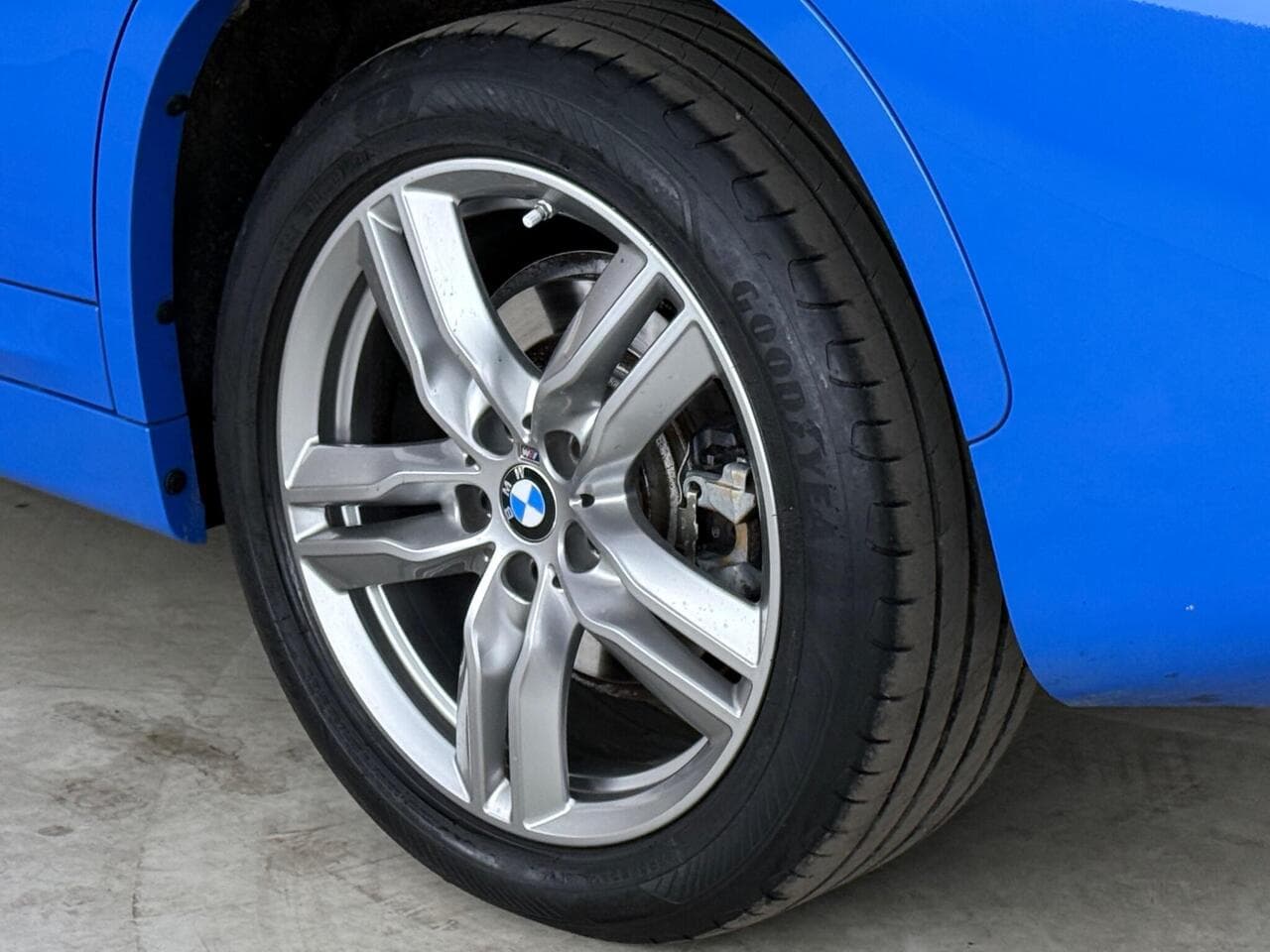 BMW X1 thumbnail Wheel