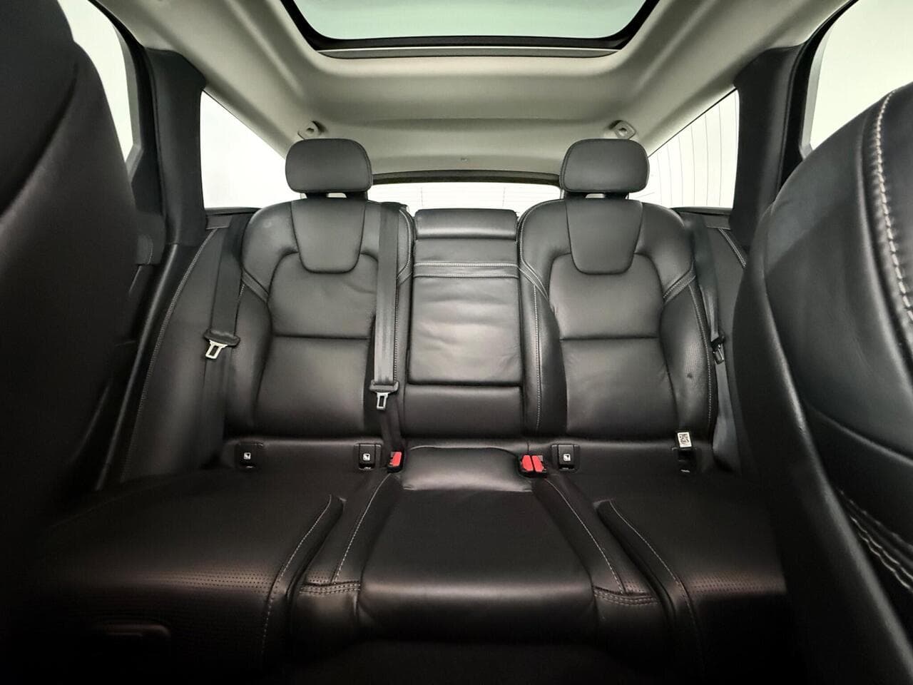 Volvo V90 thumbnail Seats Rear