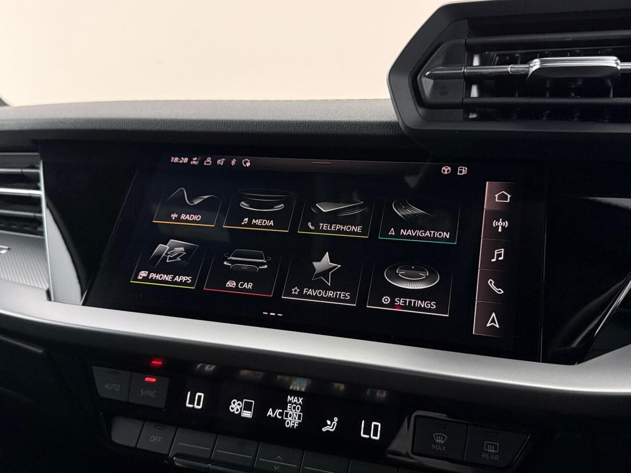 Audi A3 thumbnail Infotainment System