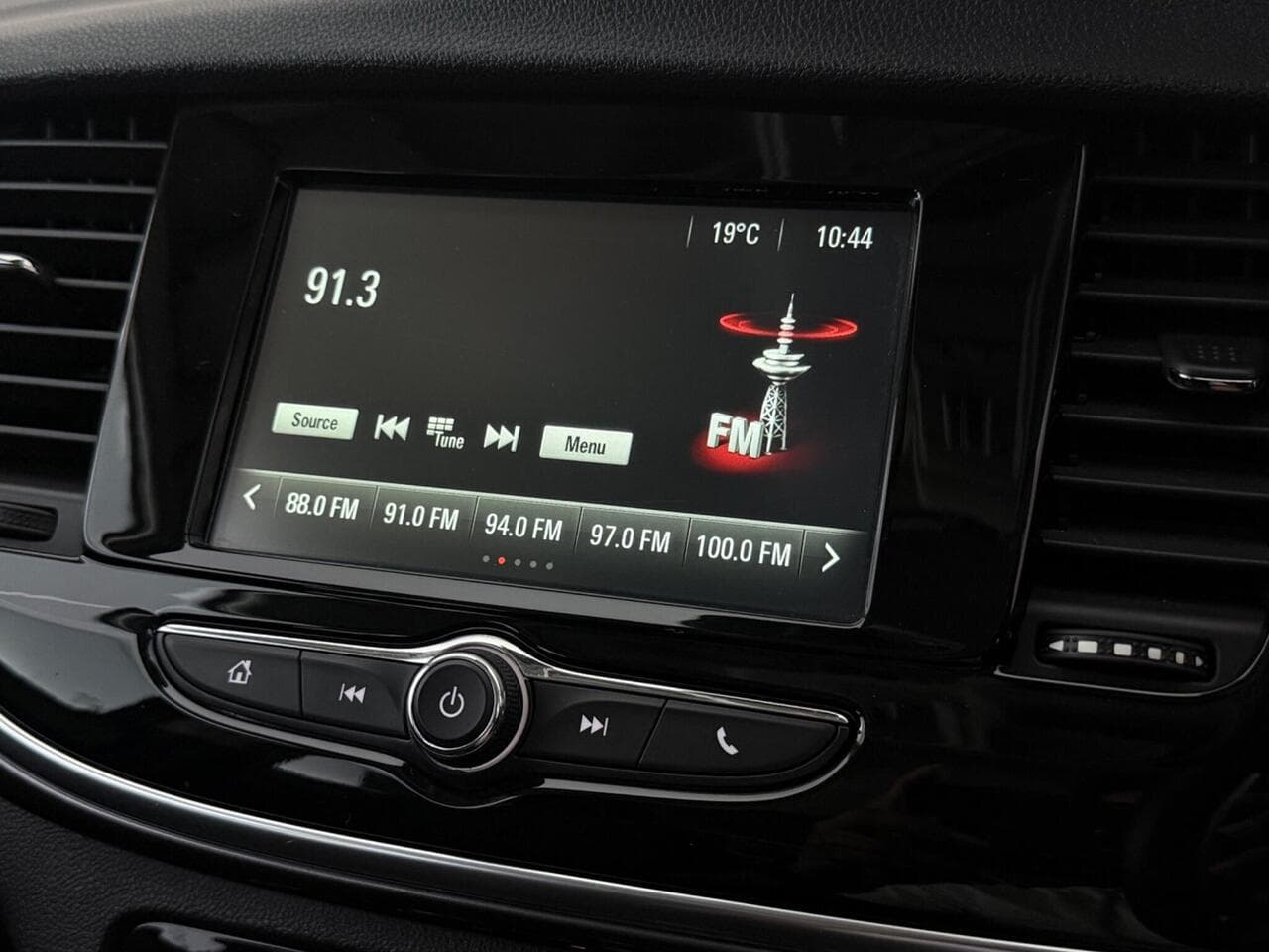Vauxhall Mokka X thumbnail Infotainment System