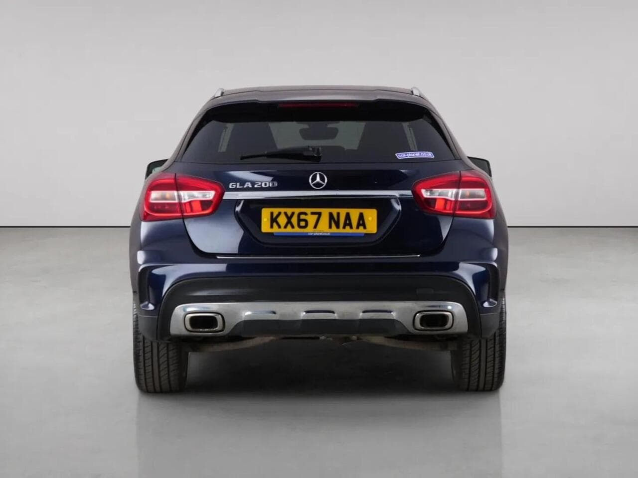 Mercedes-Benz GLA thumbnail Rear