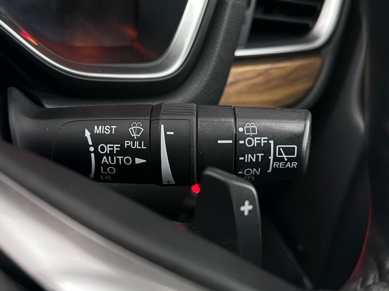 Honda CR-V thumbnail Misc Controls