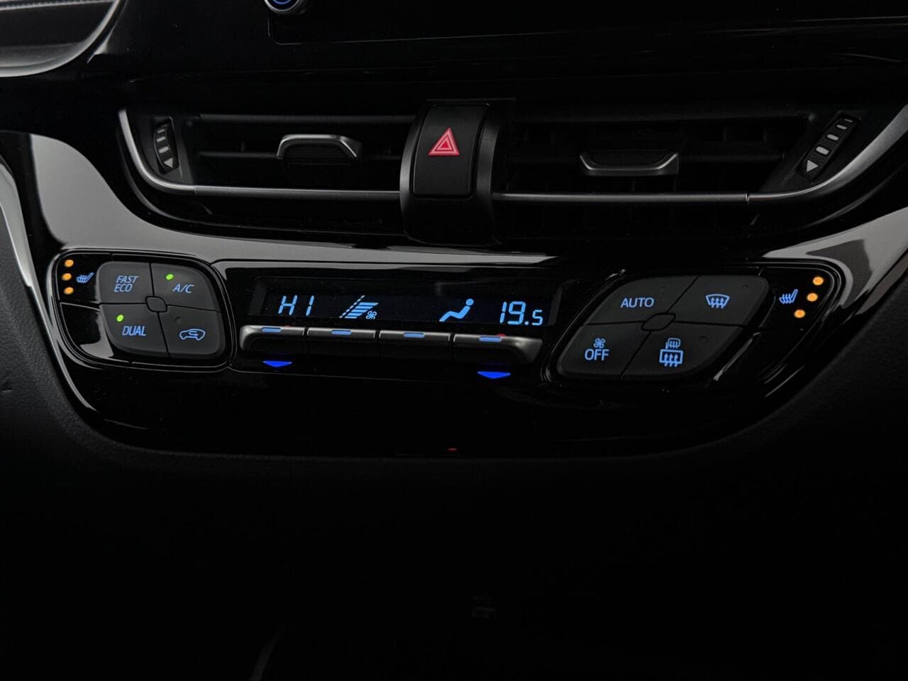 Toyota C-HR thumbnail Misc Controls