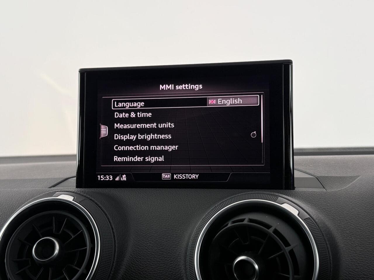Audi Q2 thumbnail Infotainment System