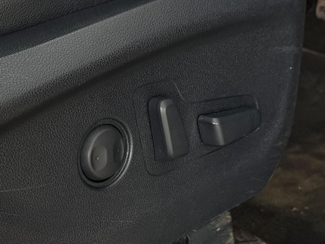 Kia Sorento thumbnail Misc Controls