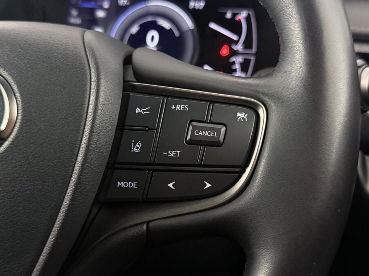 Lexus UX thumbnail Misc Controls