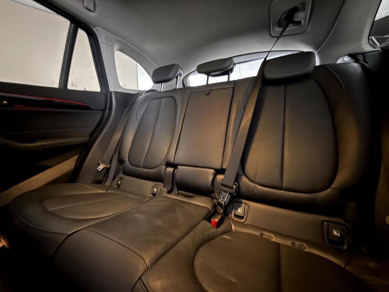 BMW X1 thumbnail Seats Rear