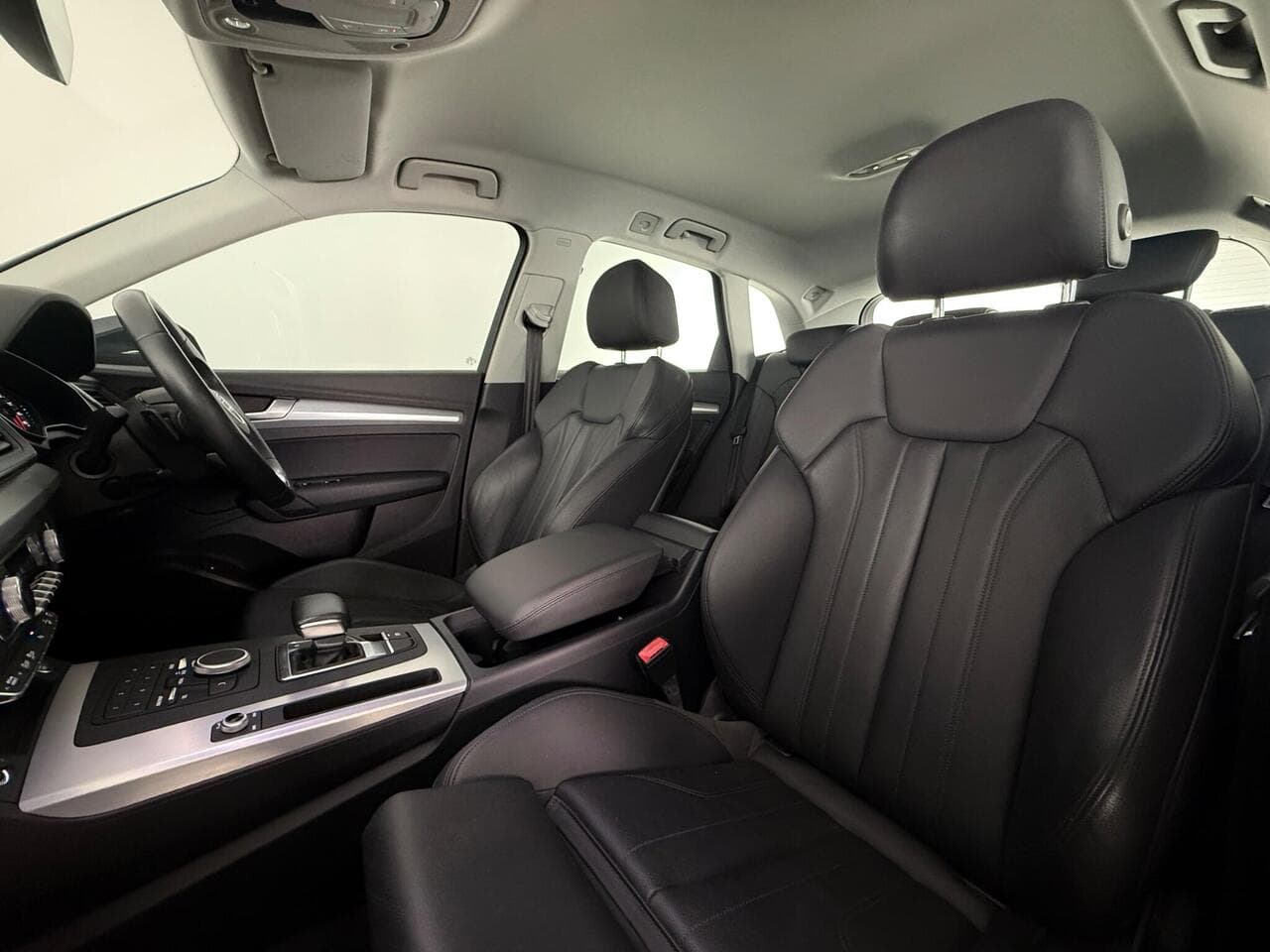 Audi Q5 thumbnail Seat Front Passenger