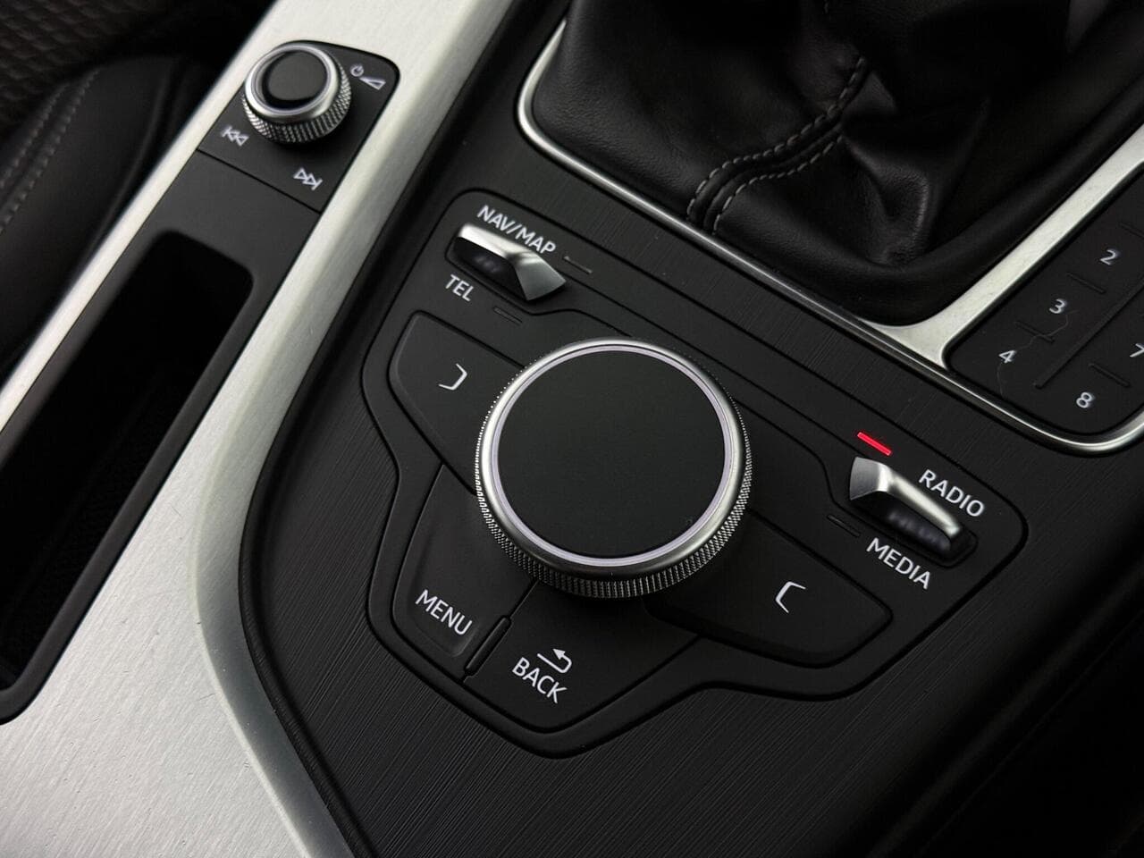 Audi A4 thumbnail Misc Controls