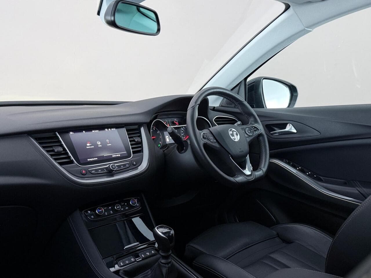 Vauxhall Grandland X thumbnail Interior Front