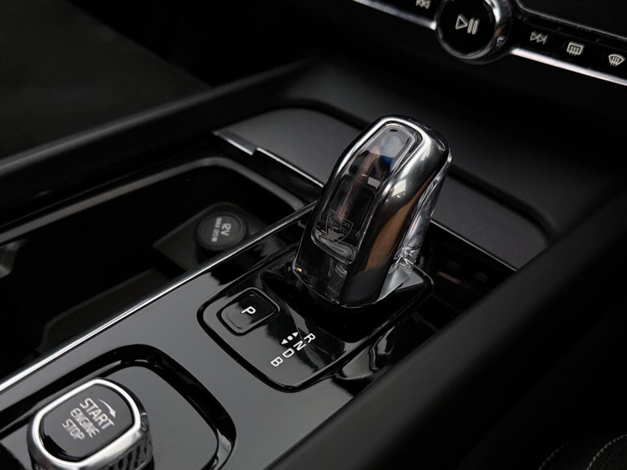 Volvo XC60 thumbnail Interior Front
