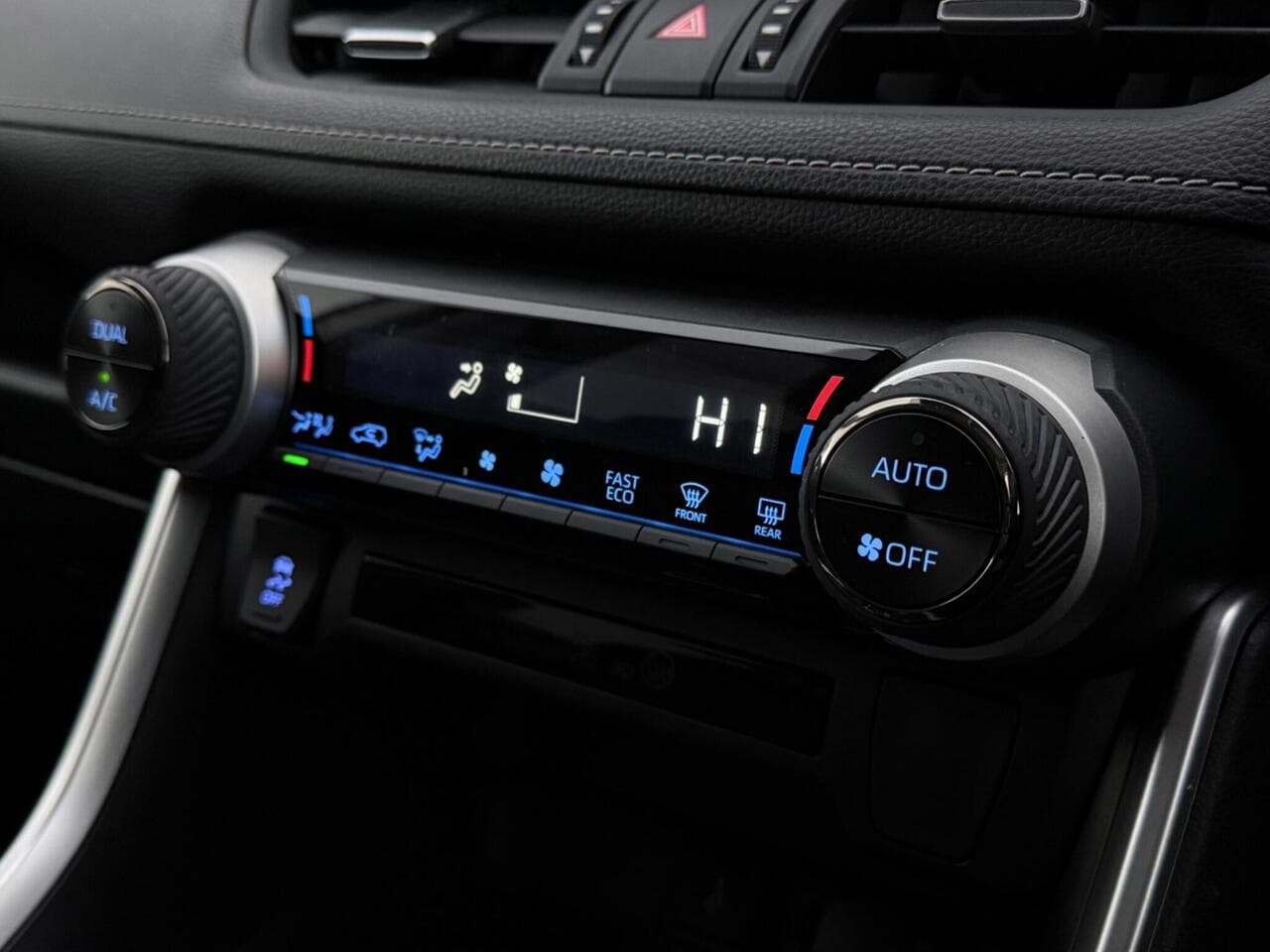 Toyota RAV4 thumbnail Misc Controls