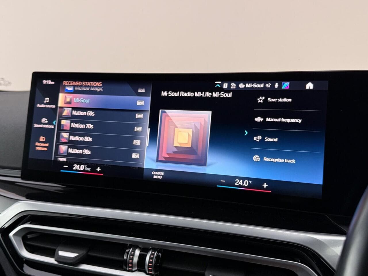 BMW 2 Series thumbnail Infotainment System