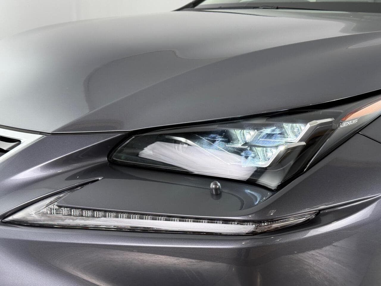 Lexus NX thumbnail Lights Front