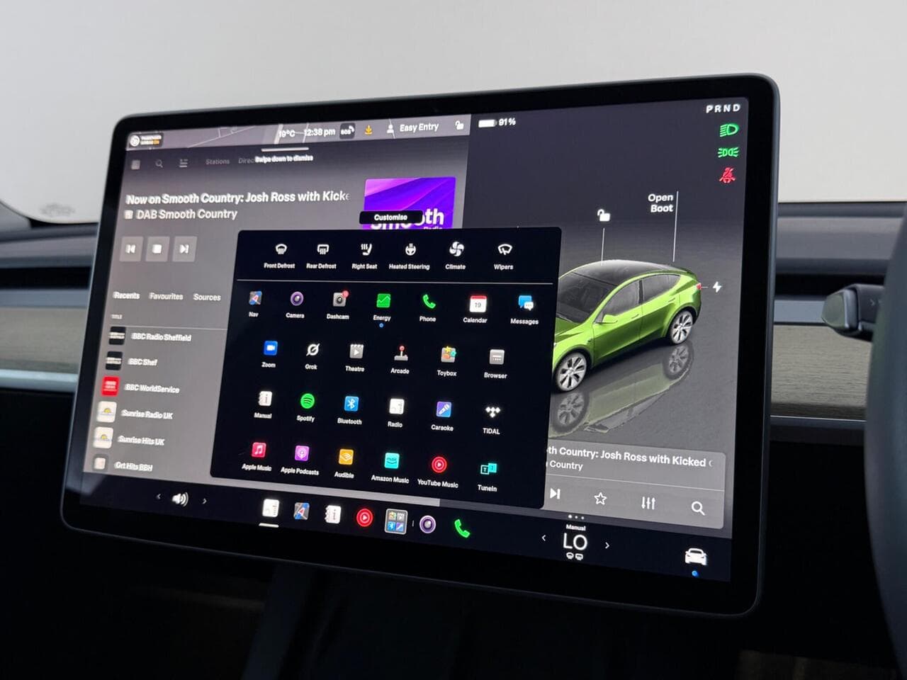 Tesla Model Y thumbnail Infotainment System