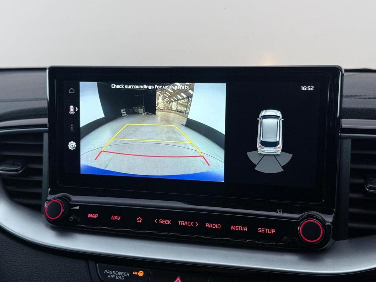 Kia Ceed thumbnail Infotainment System