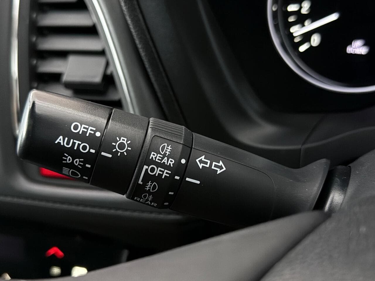 Honda HR-V thumbnail Misc Controls
