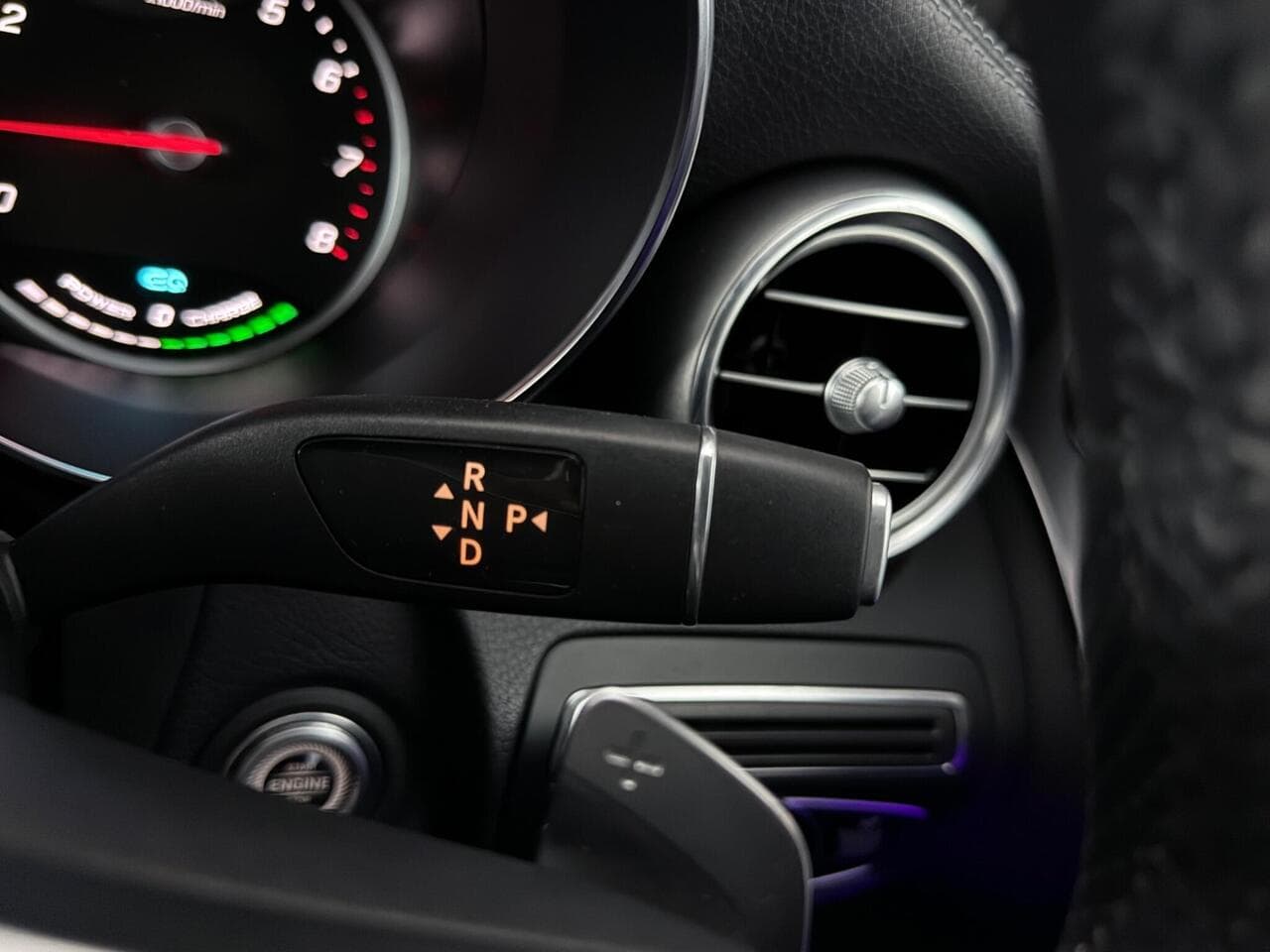 Mercedes-Benz C Class thumbnail Misc Controls