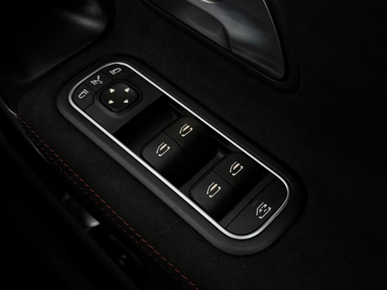 Mercedes-Benz A Class thumbnail Misc Controls