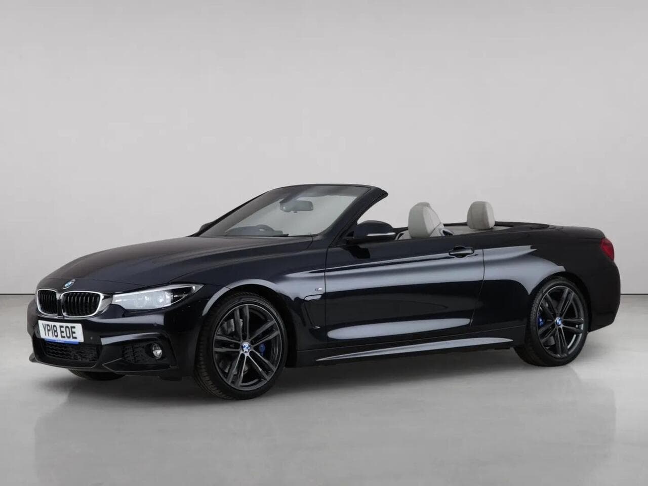 BMW 4 Series thumbnail Front Left
