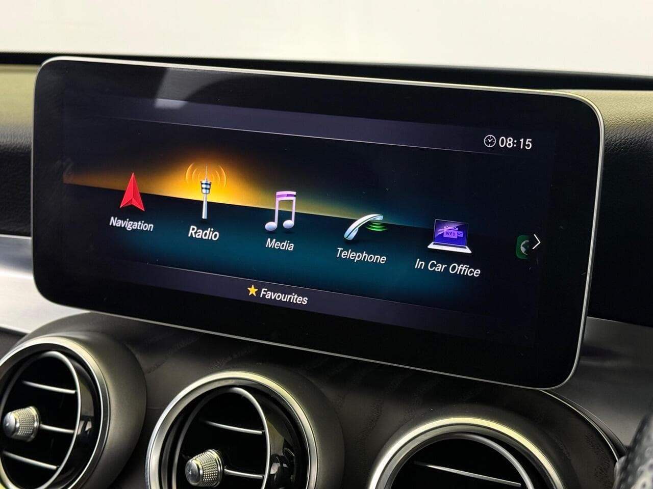 Mercedes-Benz C Class thumbnail Infotainment System