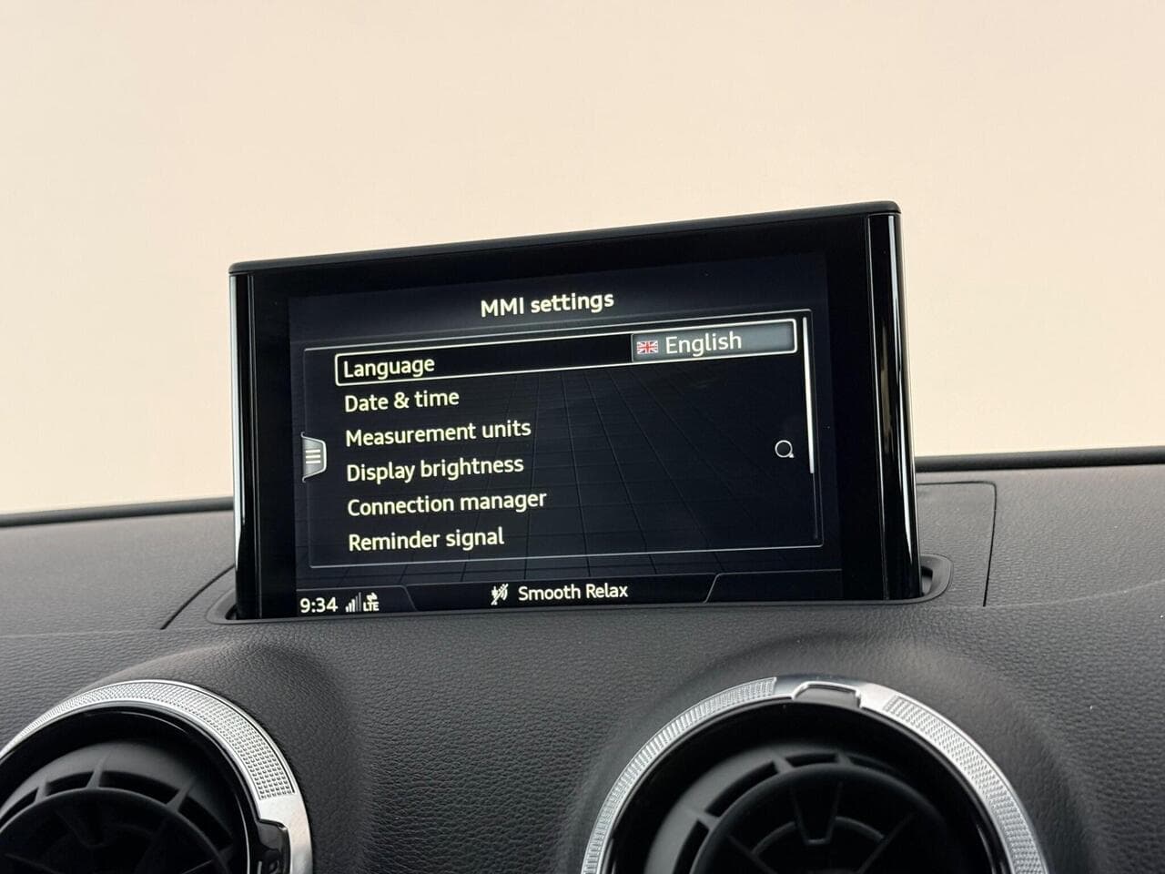 Audi A3 thumbnail Infotainment System