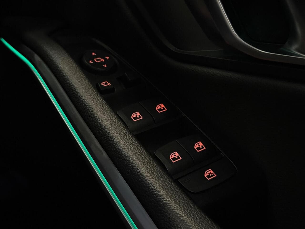 BMW 3 Series thumbnail Misc Controls